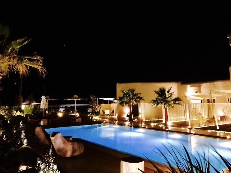 Queen Boutique Suites Mykonos Town Εξωτερικό φωτογραφία