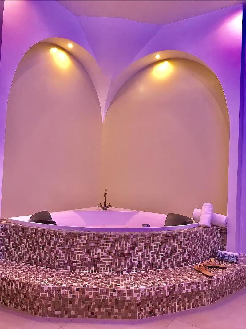 Queen Boutique Suites Mykonos Town Εξωτερικό φωτογραφία