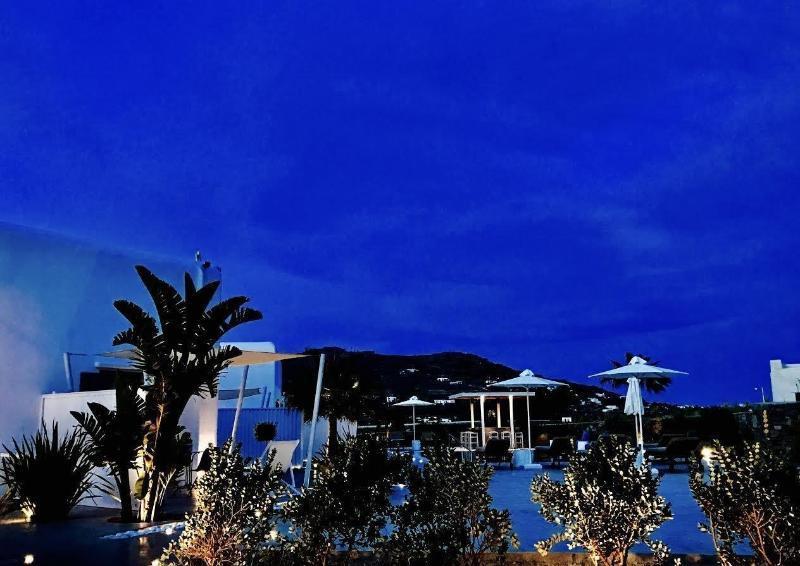 Queen Boutique Suites Mykonos Town Εξωτερικό φωτογραφία